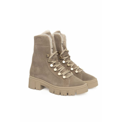 Cerruti 1881 Beige Cowhide Boot – EU36/US6 par Cerruti 1881 | Disponible sur Sandy Store ByNet