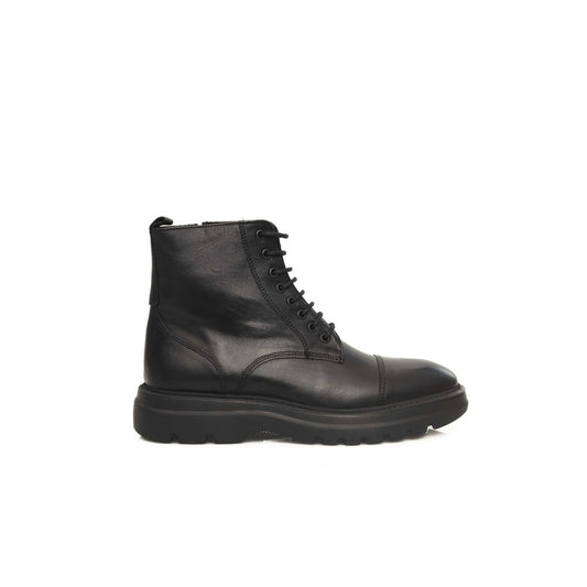Cerruti 1881 Black Cowhide Boot – EU43/US10 par Cerruti 1881 | Disponible sur Sandy Store ByNet