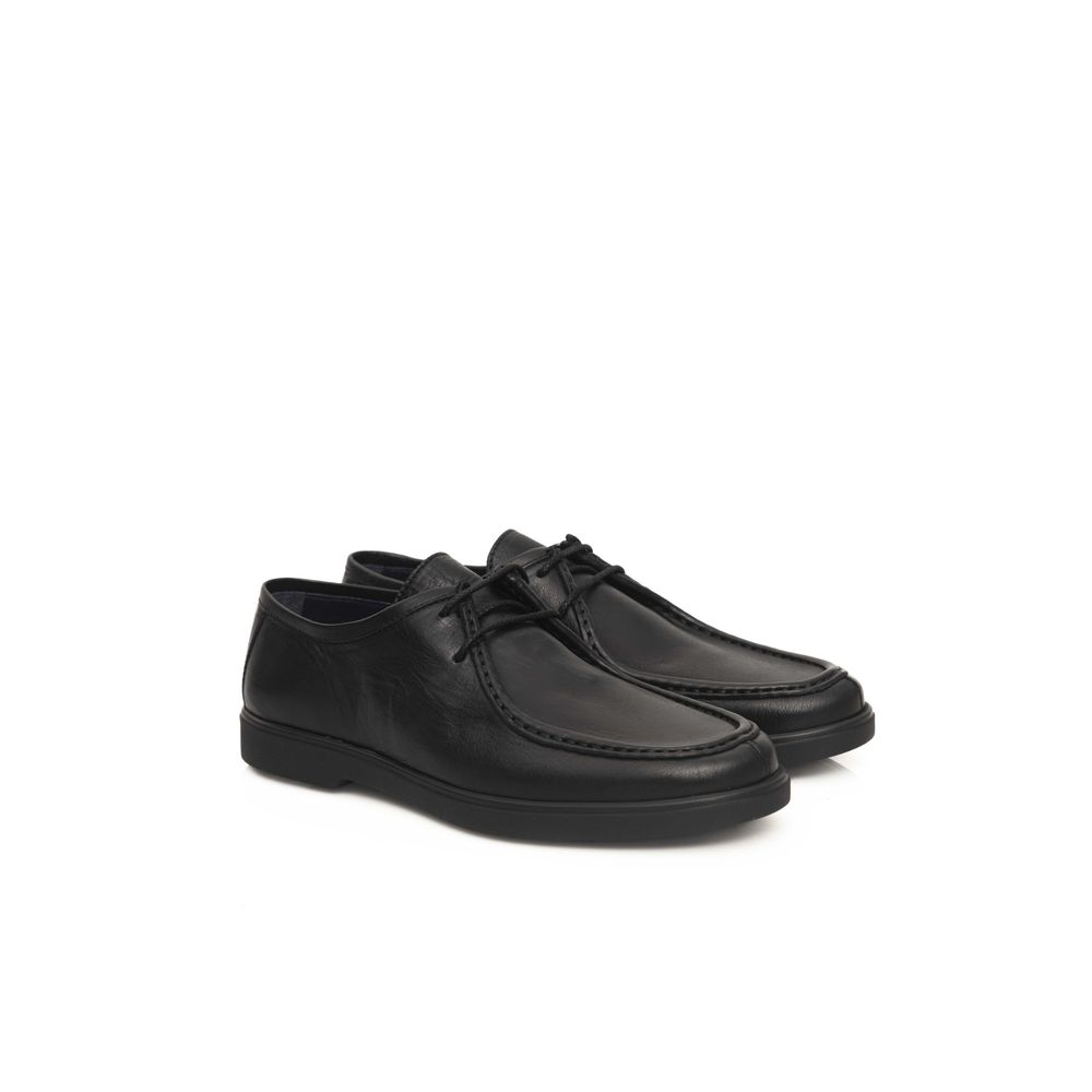 Cerruti 1881 Black Cowhide Shoe – EU41/US8 par Cerruti 1881 | Disponible sur Sandy Store ByNet