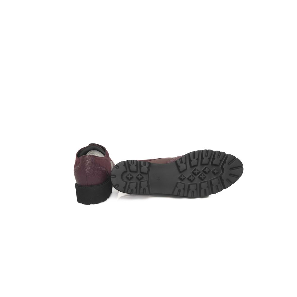 Cerruti 1881 Burgundy Cowhide Women Loafer – EU38/US8 par Cerruti 1881 | Disponible sur Sandy Store ByNet