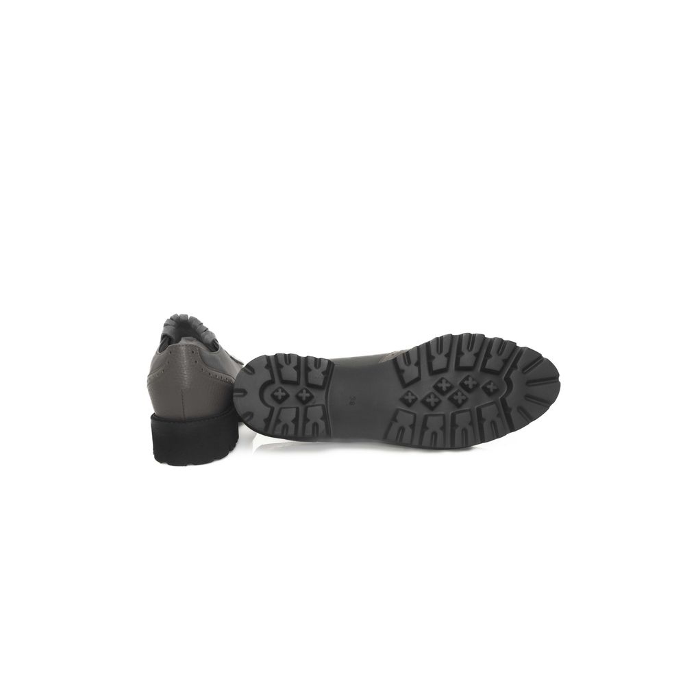 Cerruti 1881 Gray Cowhide Loafer – EU38/US8 par Cerruti 1881 | Disponible sur Sandy Store ByNet