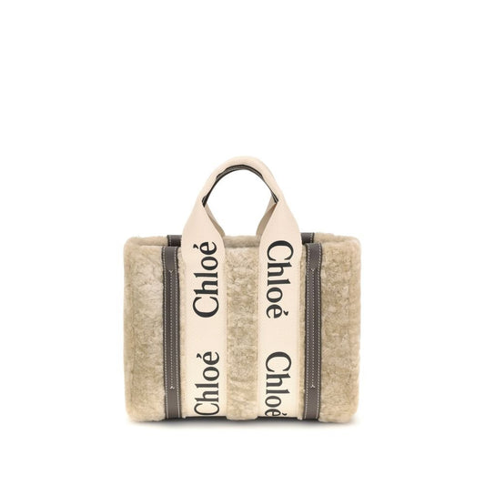 Chloé Small Woody Shearling Tote Bag – par Chloé | Disponible sur Sandy Store ByNet