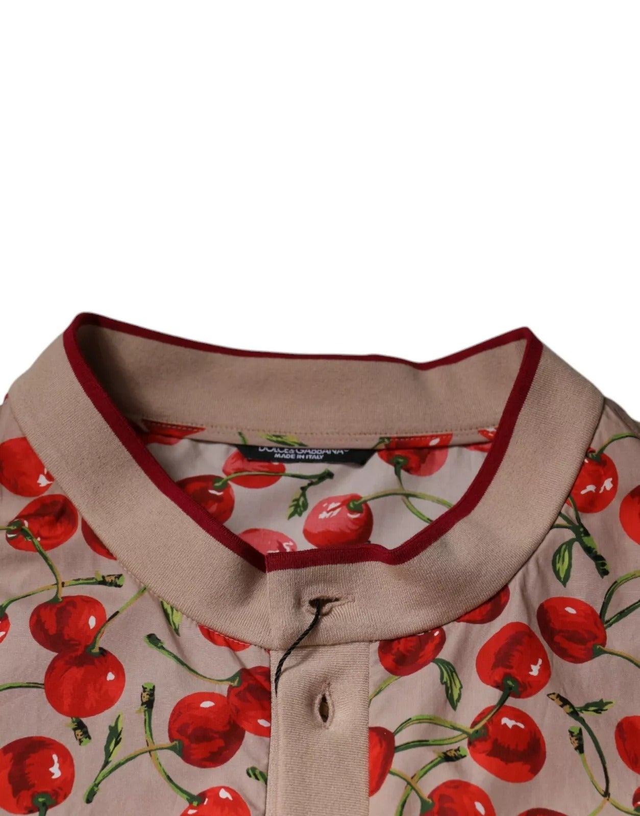 Dolce & Gabbana Beige Cherry Nylon Buttoned Casual Shirt – IT54 | XL par Dolce & Gabbana | Disponible sur Sandy Store ByNet