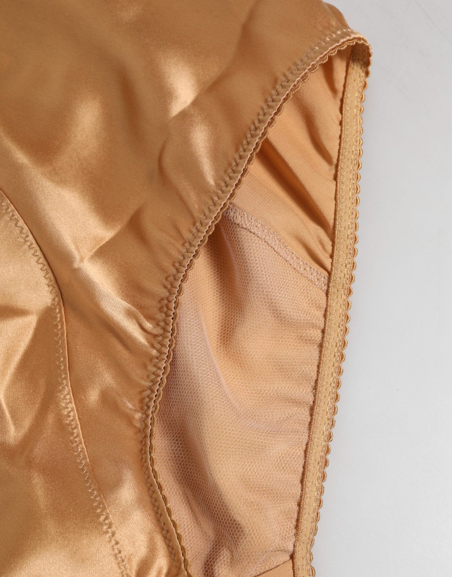 Dolce & Gabbana Beige Silk Stretch High Waist Girdle Underwear – IT2 | S par Dolce & Gabbana | Disponible sur Sandy Store ByNet