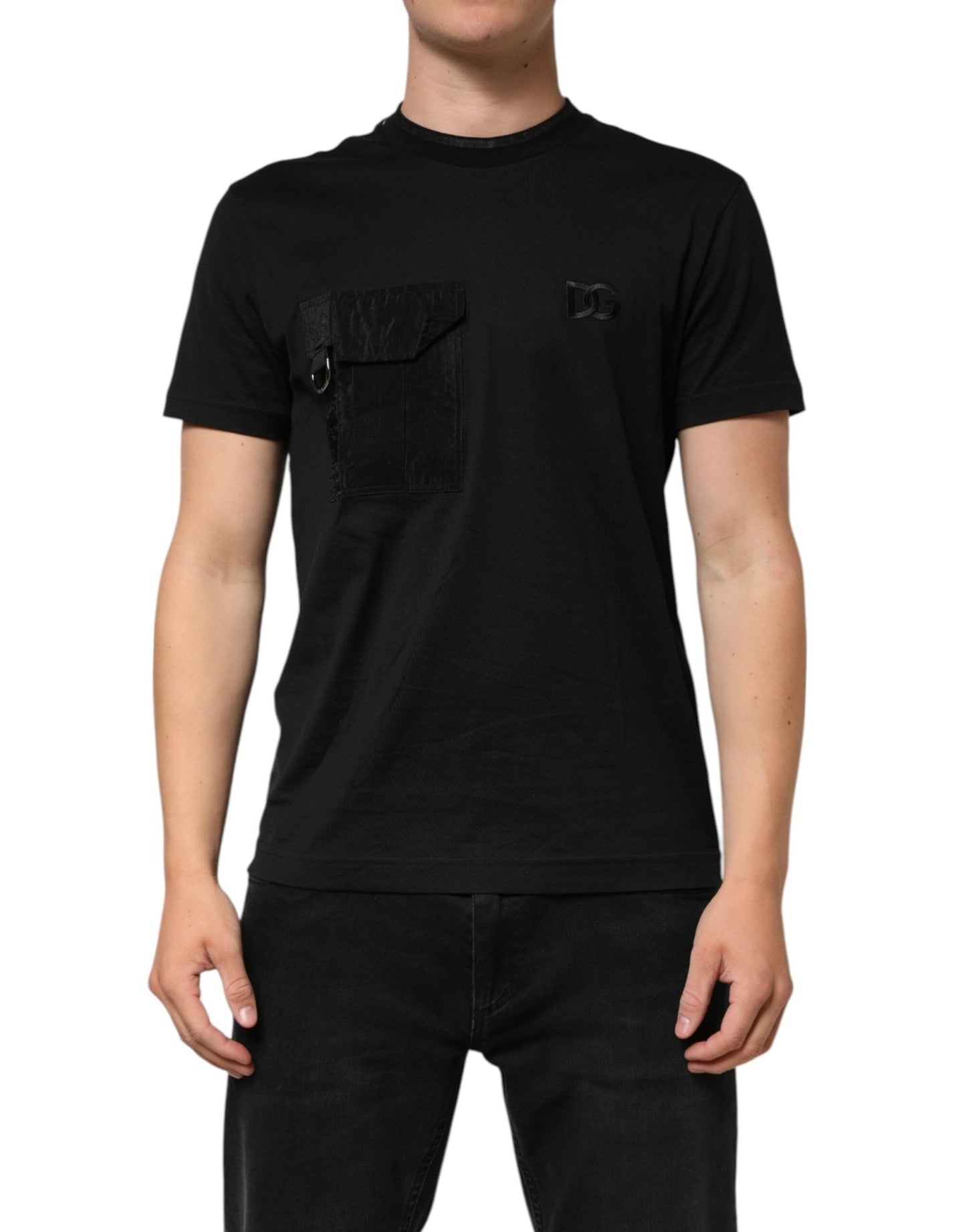 Dolce & Gabbana Black Cotton Embroidered DG Logo Pocket T-shirt – IT50 | L par Dolce & Gabbana | Disponible sur Sandy Store ByNet
