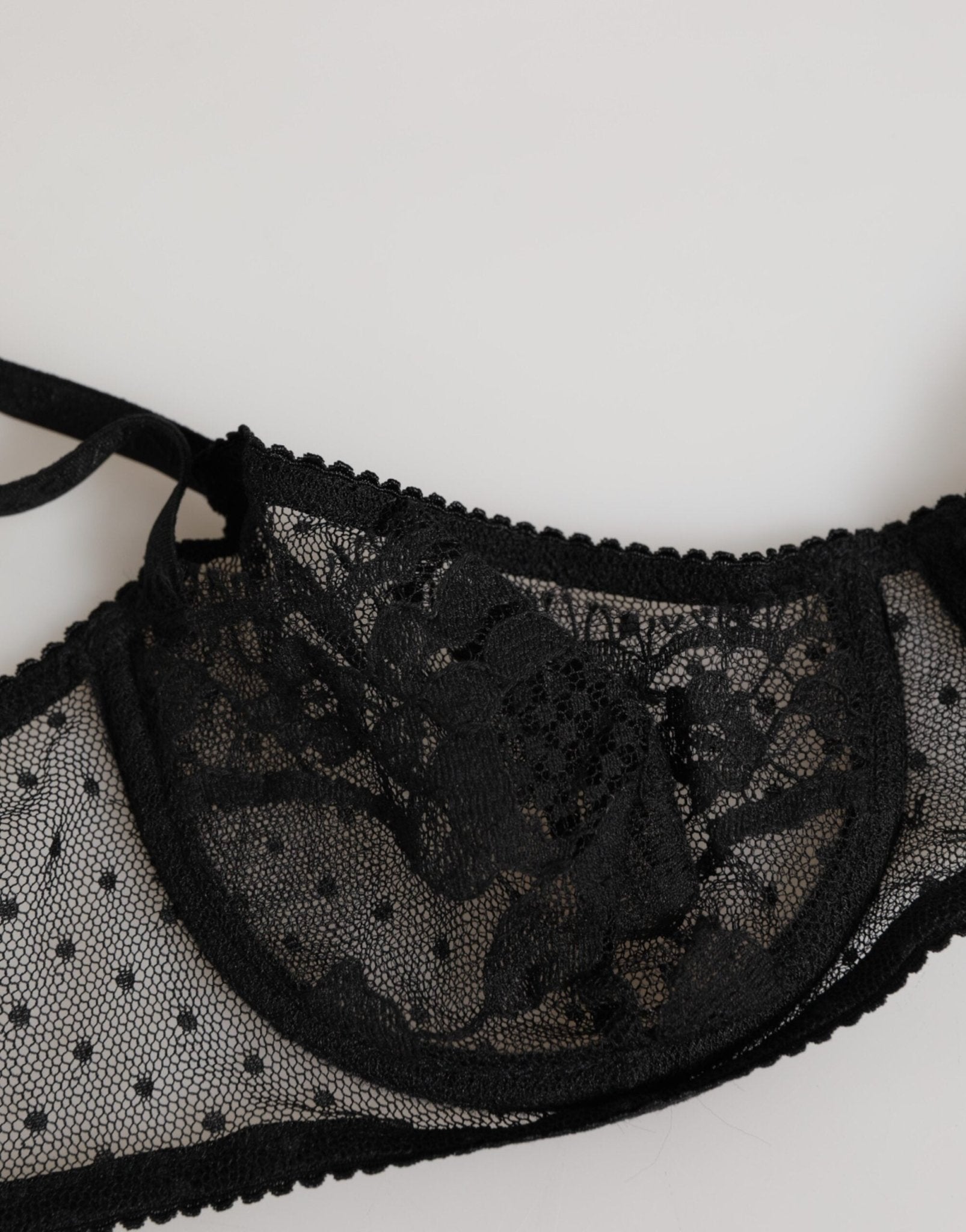 Dolce & Gabbana Black Floral Underwired Balconette Bra Underwear – IT2 | S par Dolce & Gabbana | Disponible sur Sandy Store ByNet