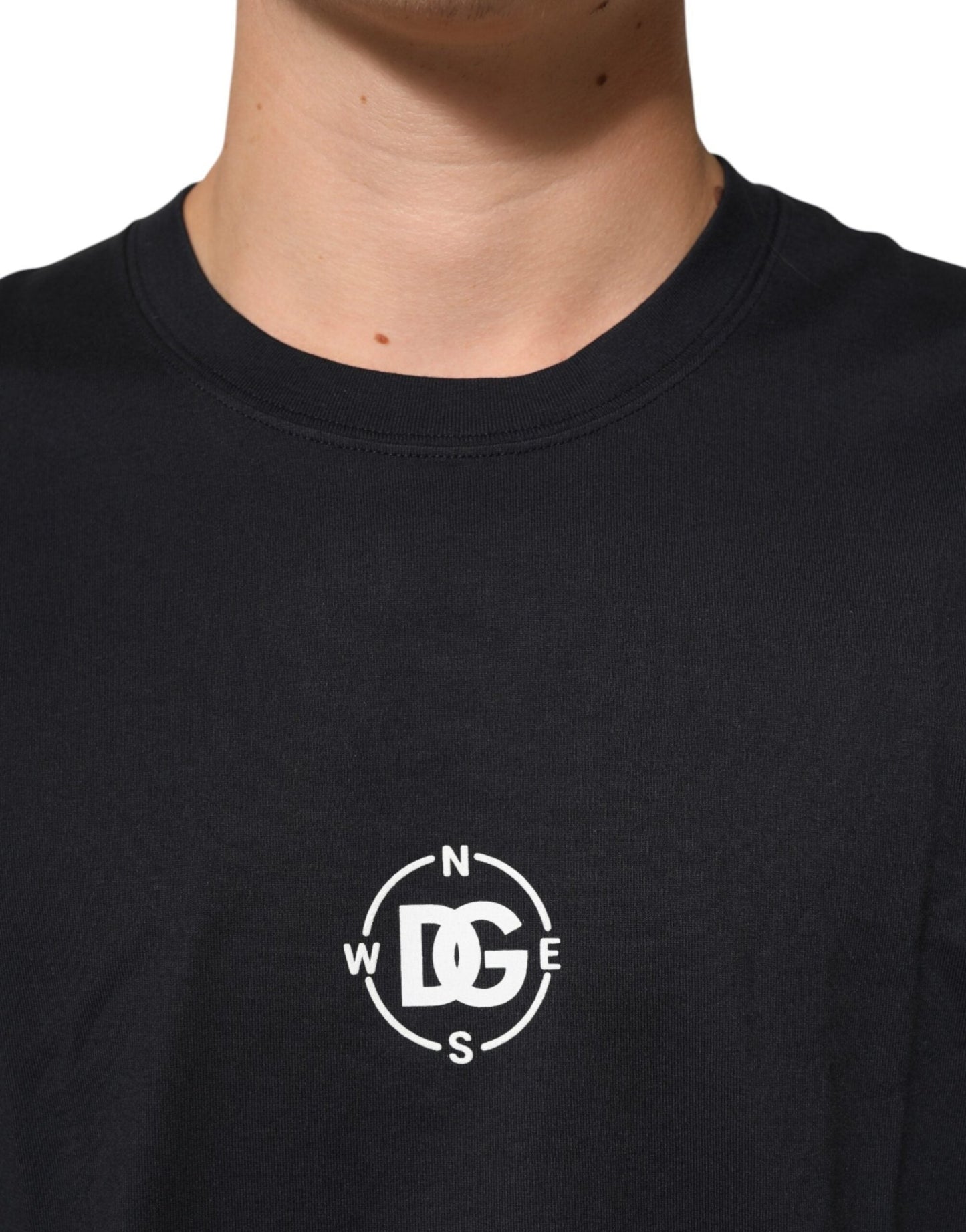 Dolce & Gabbana Black Logo Compass Cotton Crew Neck T-shirt – IT54 | XL par Dolce & Gabbana | Disponible sur Sandy Store ByNet