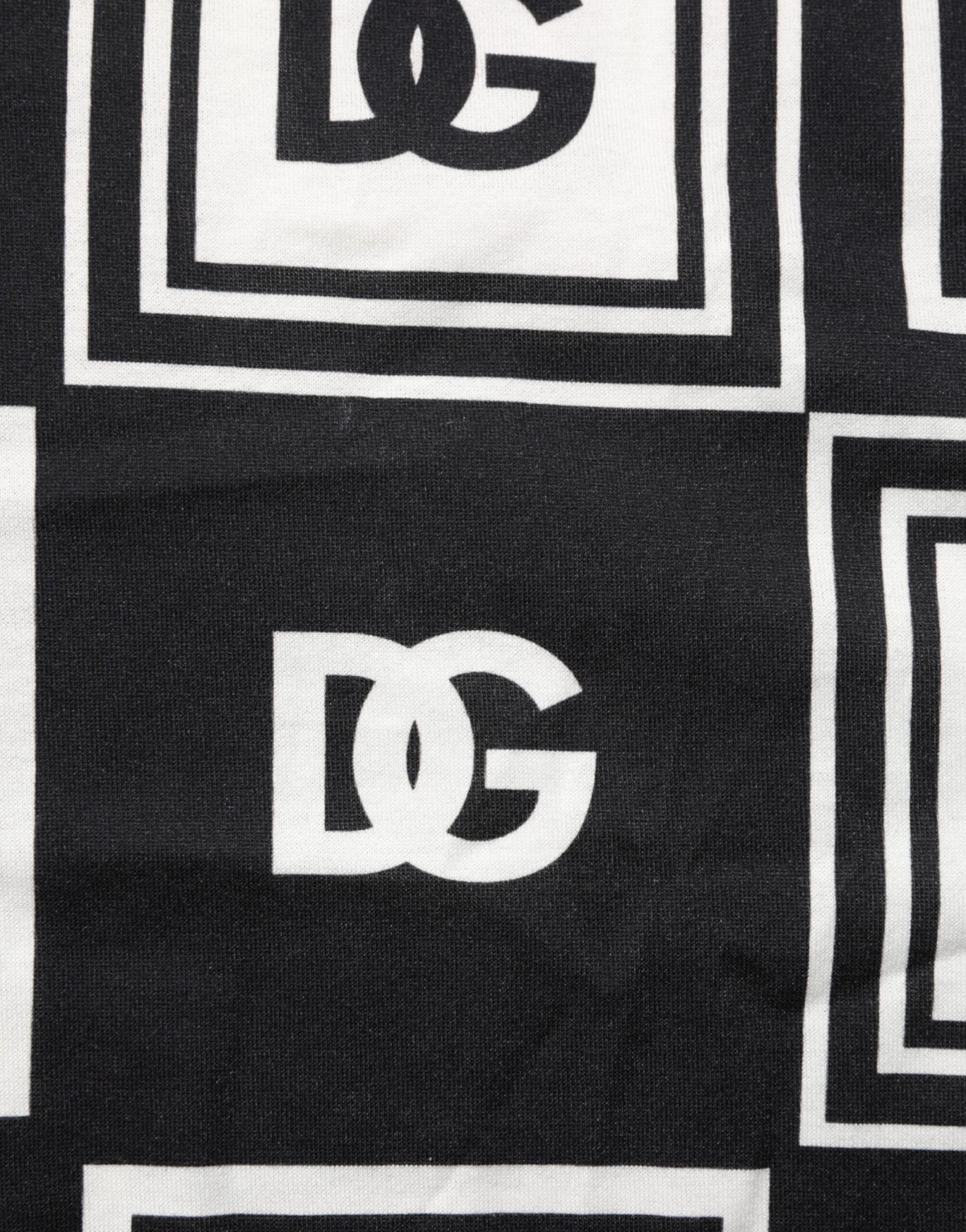 Dolce & Gabbana Black Logo Monogram Cotton Crew Neck T-shirt – IT48 | M par Dolce & Gabbana | Disponible sur Sandy Store ByNet