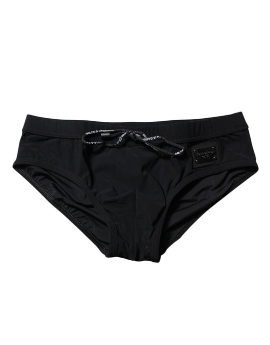 Dolce & Gabbana Black Logo Plaque Men Beachwear Brief Swimwear – IT4 | S par Dolce & Gabbana | Disponible sur Sandy Store ByNet