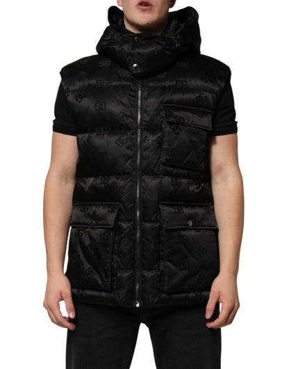 Dolce & Gabbana Black Quilted Sleeveless Hooded Vest Jacket – IT54 | XL par Dolce & Gabbana | Disponible sur Sandy Store ByNet