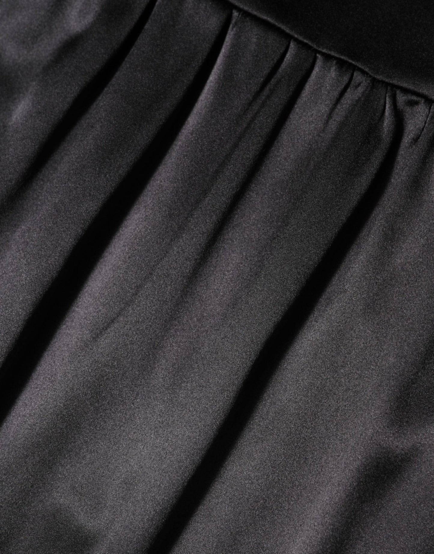 Dolce & Gabbana Black Silk Blend Lace Trim Sleeveless Mini Dress – IT36|XXS par Dolce & Gabbana | Disponible sur Sandy Store ByNet