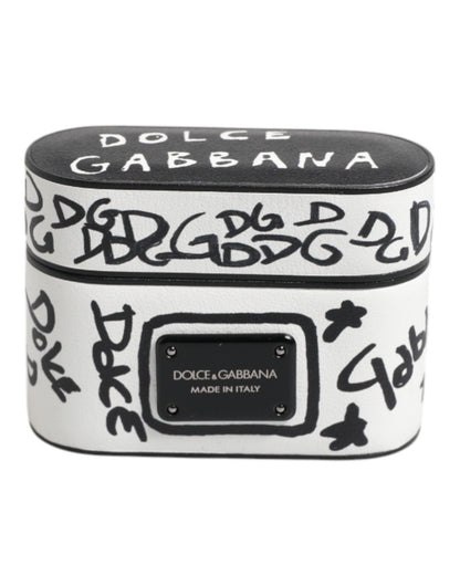 Dolce & Gabbana Black White Leather Scribble Embossed Logo Airpods Case – par Dolce & Gabbana | Disponible sur Sandy Store ByNet