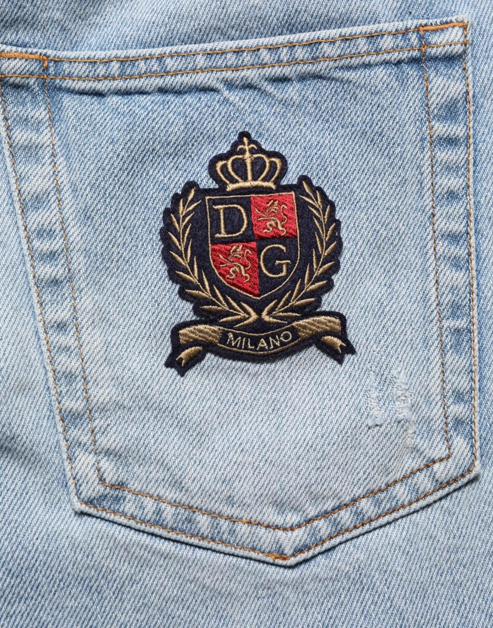 Dolce & Gabbana Blue Cotton Distressed Denim Bermuda Shorts – IT50 | L par Dolce & Gabbana | Disponible sur Sandy Store ByNet