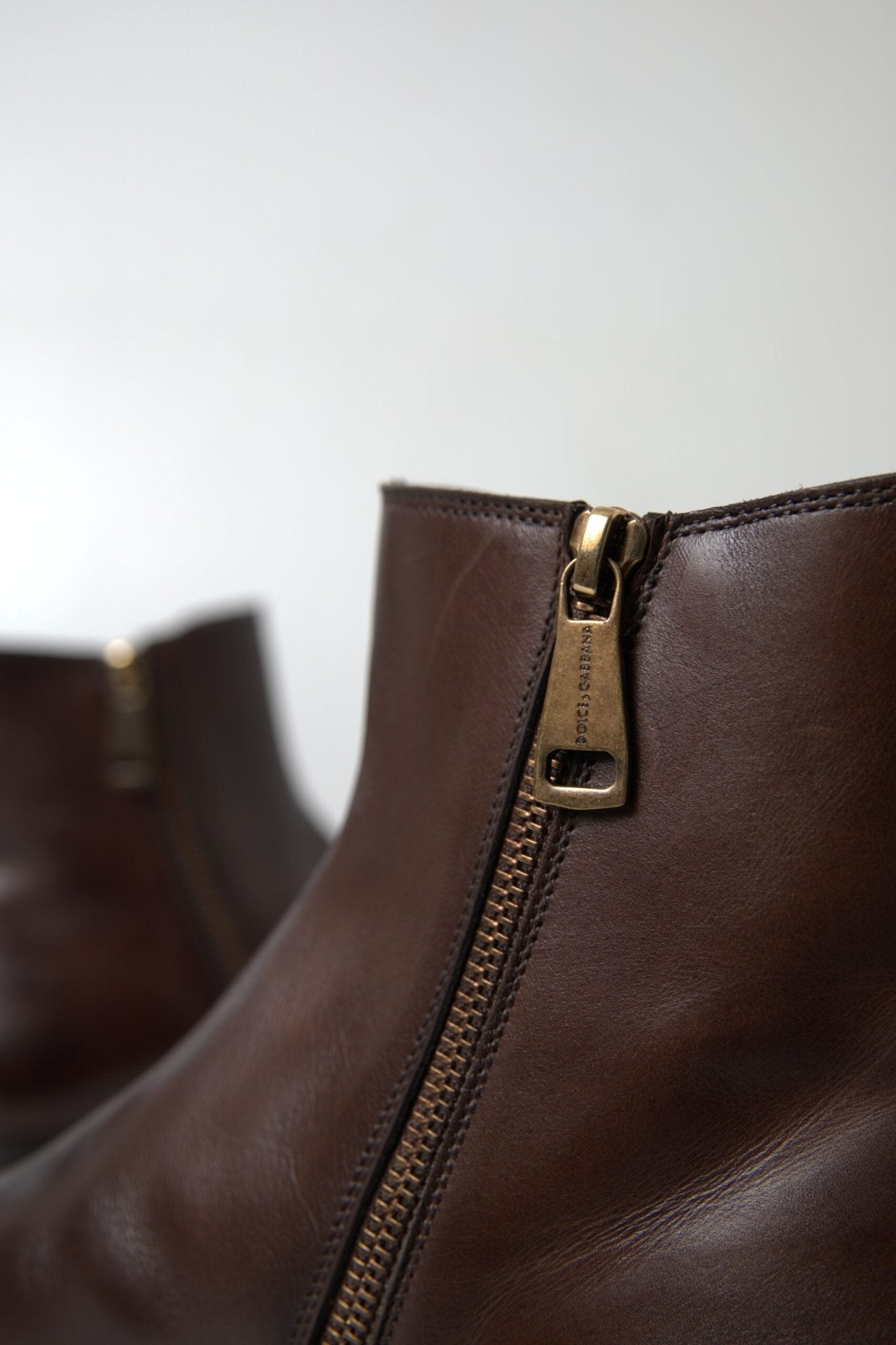 Dolce & Gabbana Brown Leather Chelsea Mens Boots Shoes – EU40/US7 par Dolce & Gabbana | Disponible sur Sandy Store ByNet