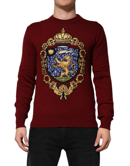 Dolce & Gabbana Burgundy Cashmere Lion Crest Pullover Sweater – IT50 | L par Dolce & Gabbana | Disponible sur Sandy Store ByNet