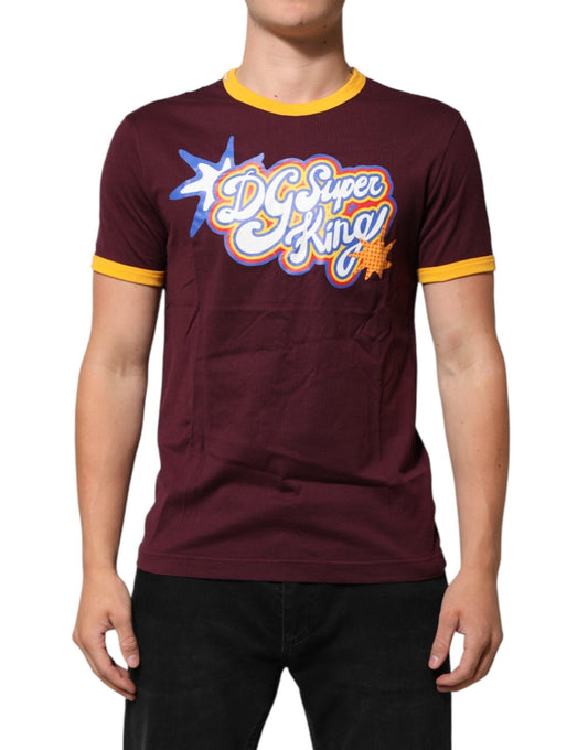 Dolce & Gabbana Burgundy Cotton DG Super King Logo T-Shirt – IT48 | M par Dolce & Gabbana | Disponible sur Sandy Store ByNet