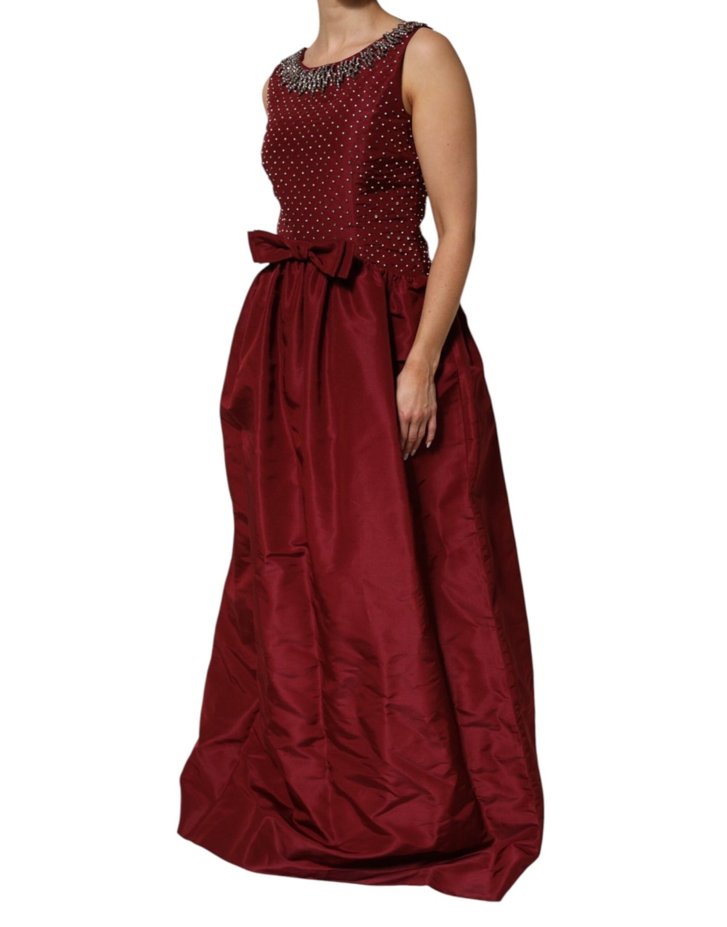 Dolce & Gabbana Burgundy Silk Beaded Evening Gown Dress – IT44 | L par Dolce & Gabbana | Disponible sur Sandy Store ByNet