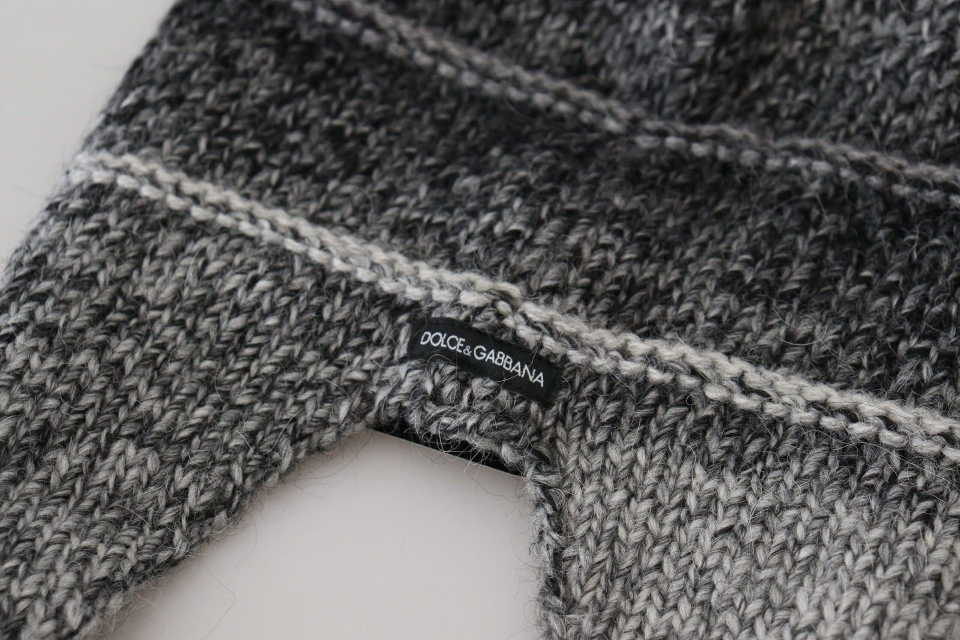 Dolce & Gabbana Elegant Gray Knitted Beanie Hat - Sandy Store ByNet