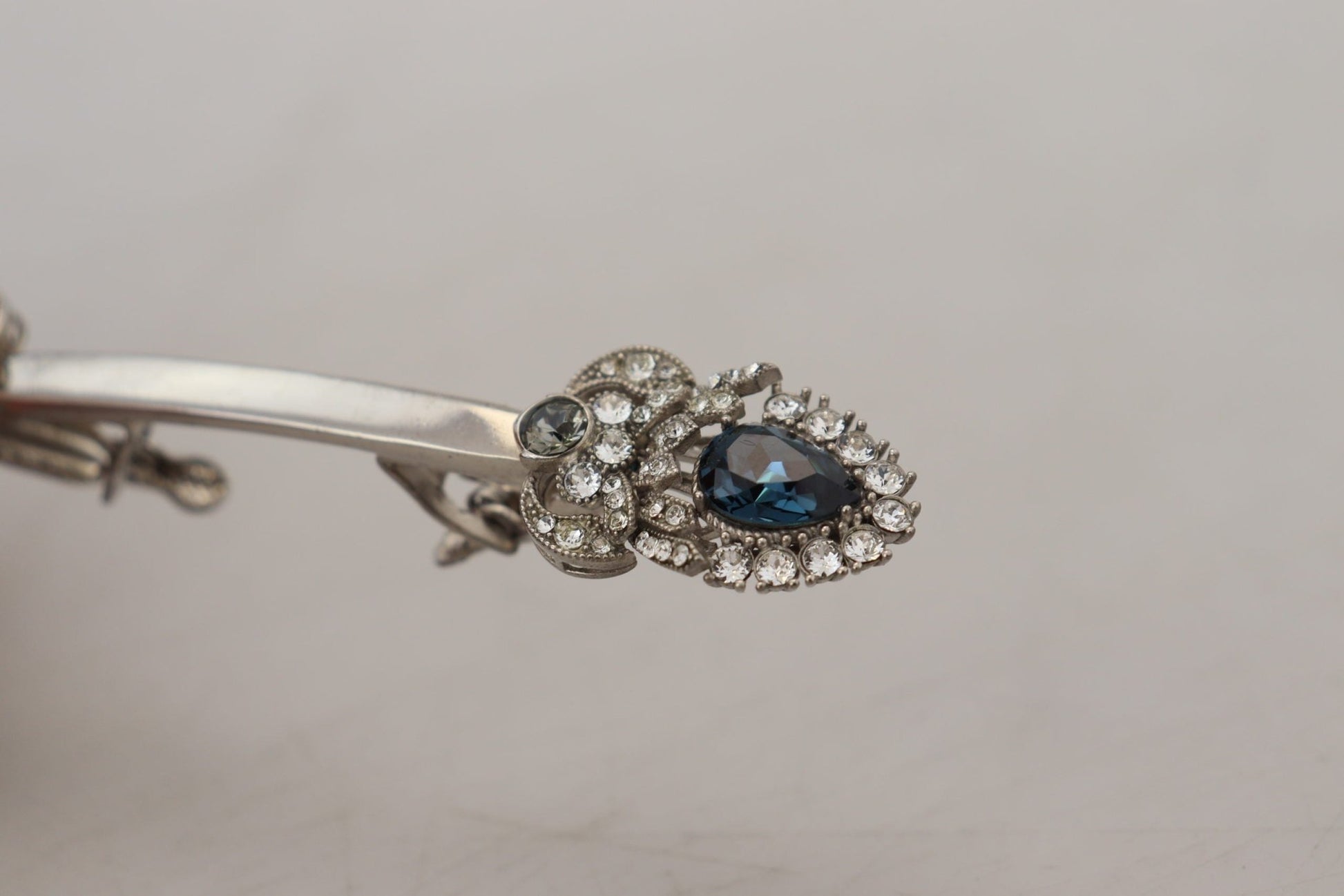 Dolce & Gabbana Elegant Sterling Silver Glass Brooch - Sandy Store ByNet