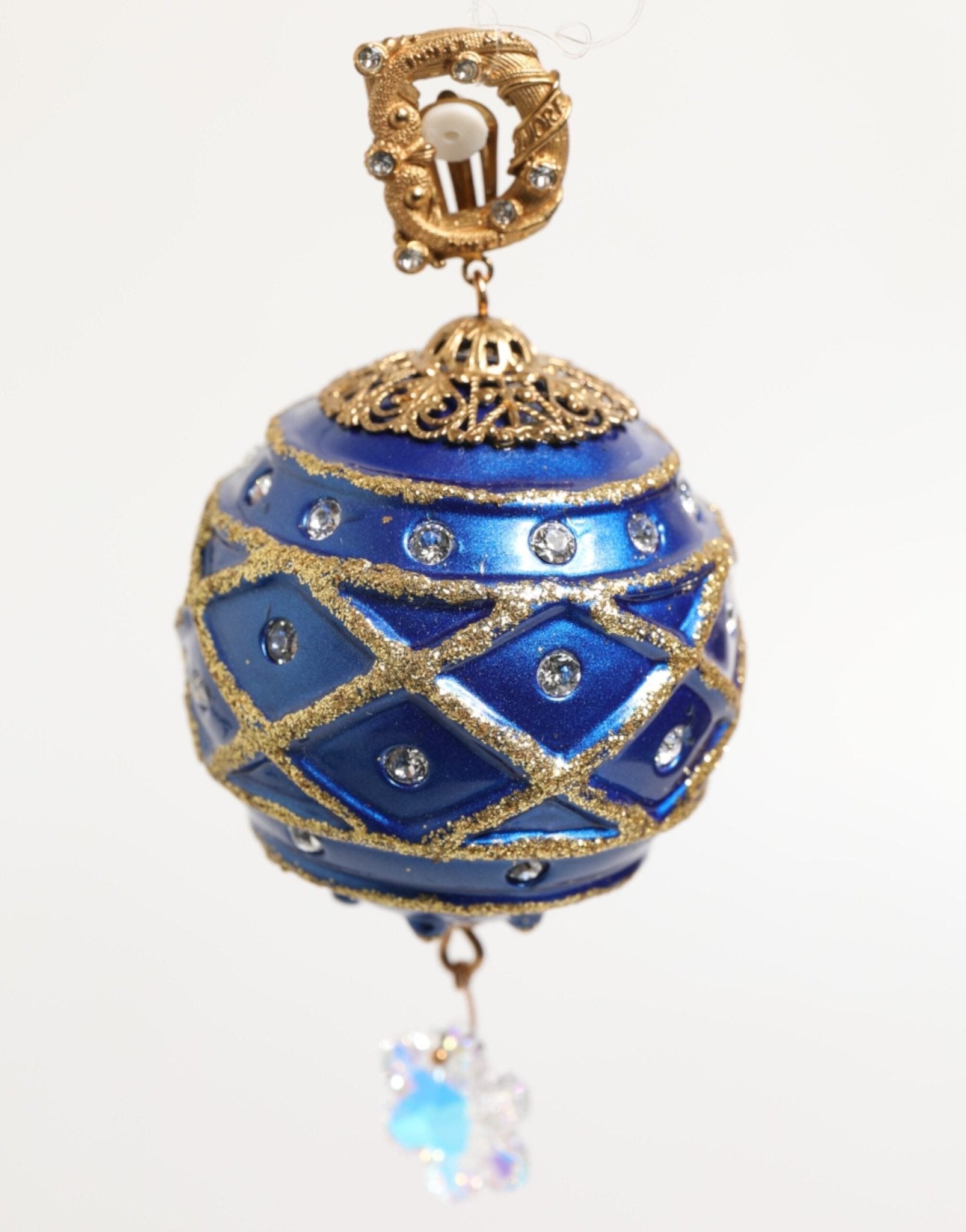Dolce & Gabbana Gold Brass Blue Christmas Ball Crystal Drop Clip On Earrings – par Dolce & Gabbana | Disponible sur Sandy Store ByNet