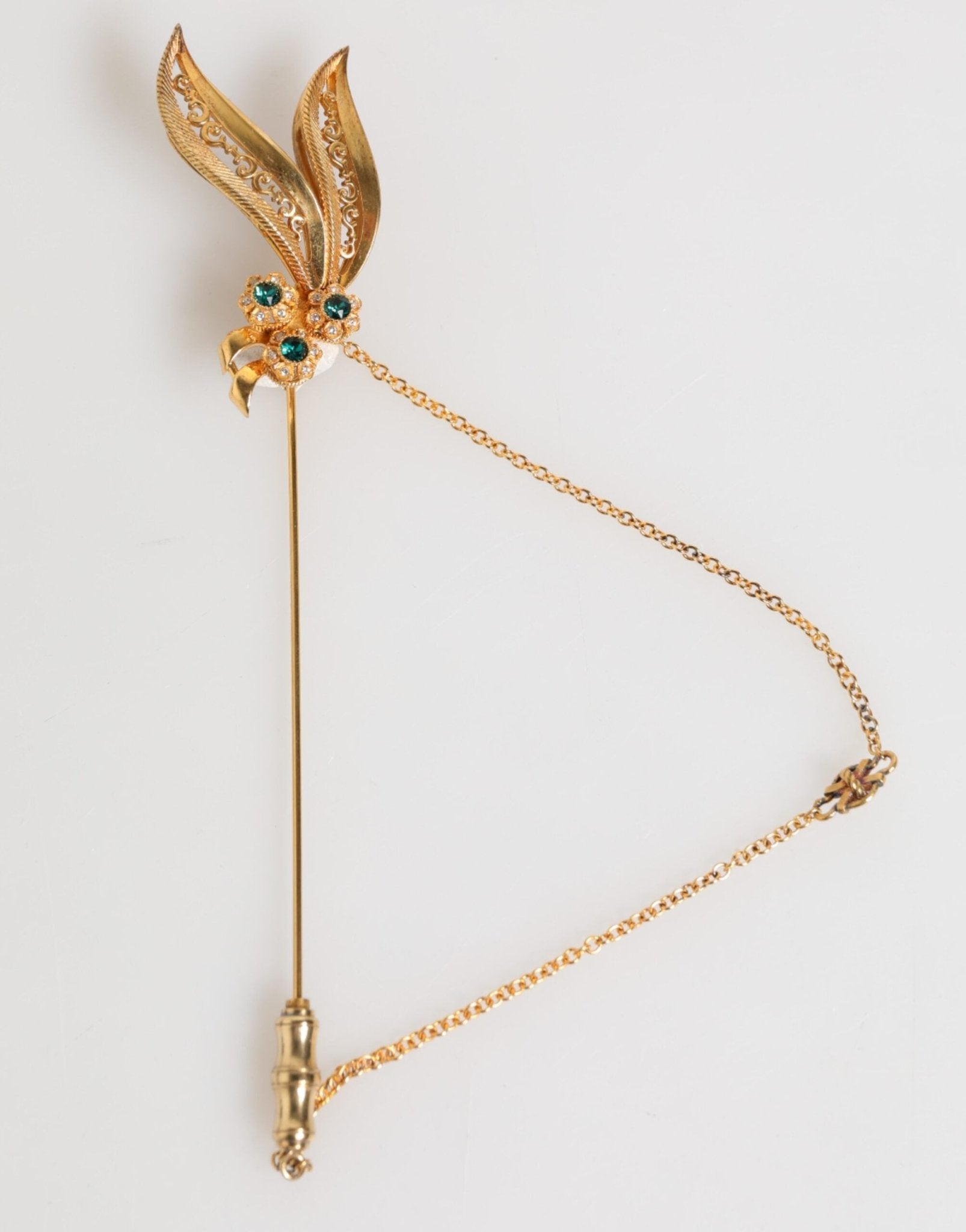 Dolce & Gabbana Gold Tone 925 Sterling Silver Crystal Chain Pin Brooch – par Dolce & Gabbana | Disponible sur Sandy Store ByNet