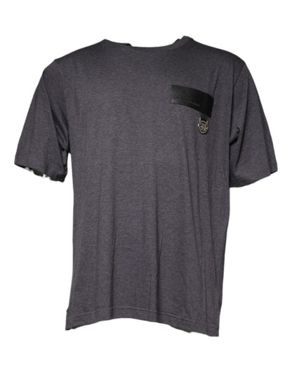 Dolce & Gabbana Gray Logo Patch Cotton Crew Neck T-shirt – IT54 | XL par Dolce & Gabbana | Disponible sur Sandy Store ByNet