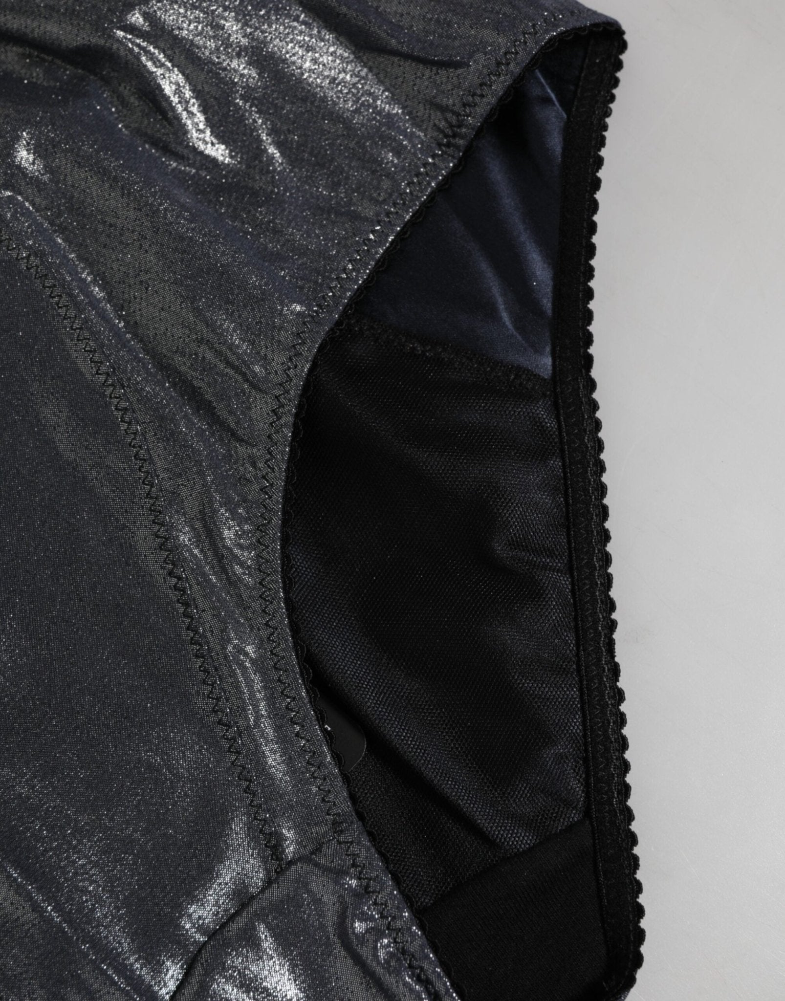 Dolce & Gabbana Gray Silk Stretch Slip Girdle Panty Underwear – IT3 | M par Dolce & Gabbana | Disponible sur Sandy Store ByNet