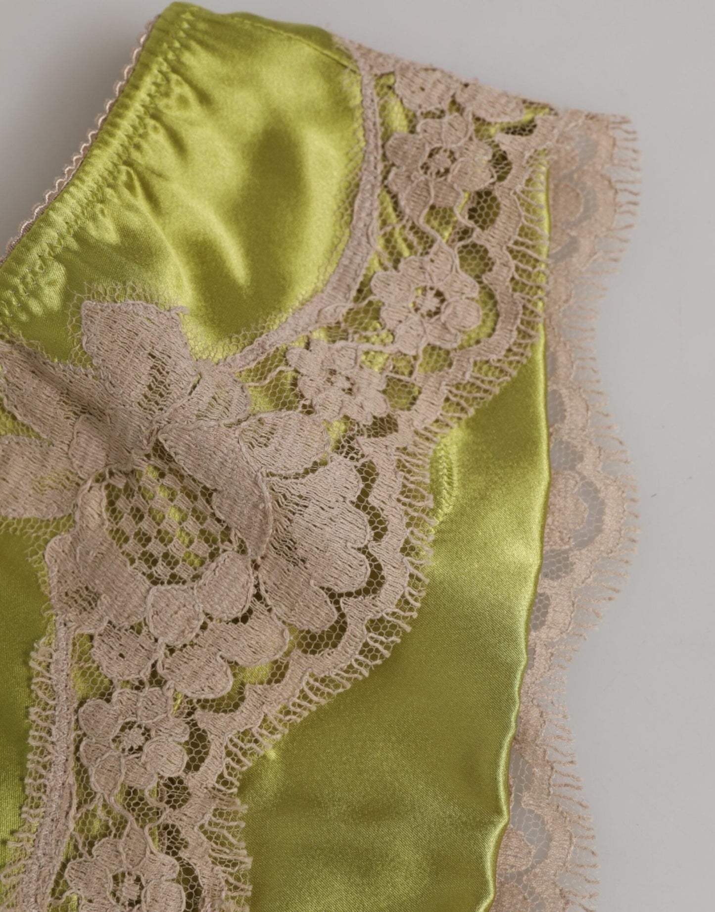 Dolce & Gabbana Green Silk Satin Floral Lace Trim Panty Underwear – IT2 | S par Dolce & Gabbana | Disponible sur Sandy Store ByNet