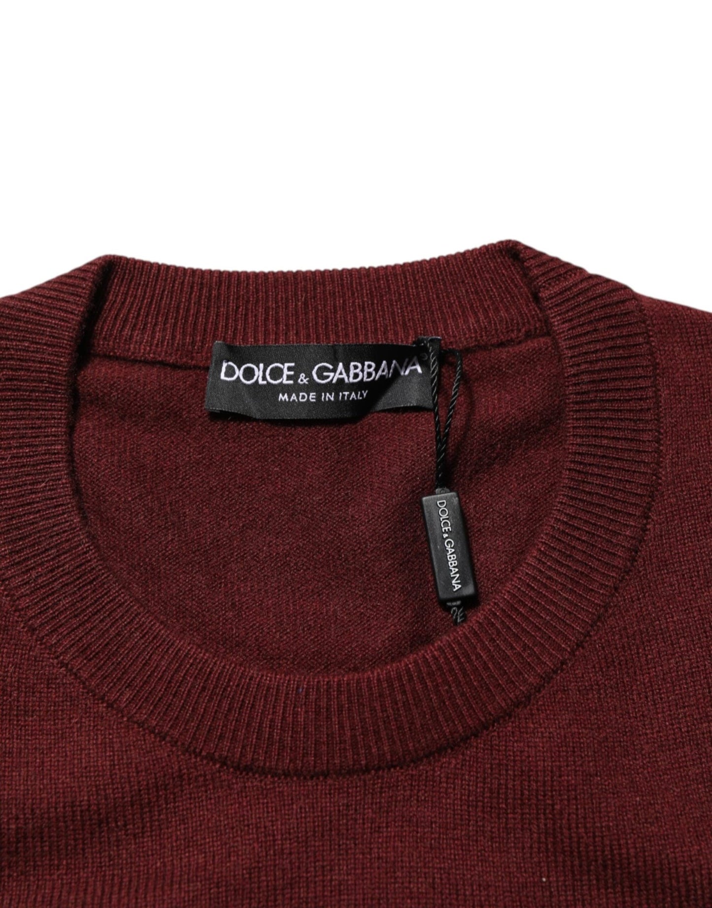 Dolce & Gabbana Maroon Cashmere Crew Neck Pullover Sweater – IT54 | XL par Dolce & Gabbana | Disponible sur Sandy Store ByNet