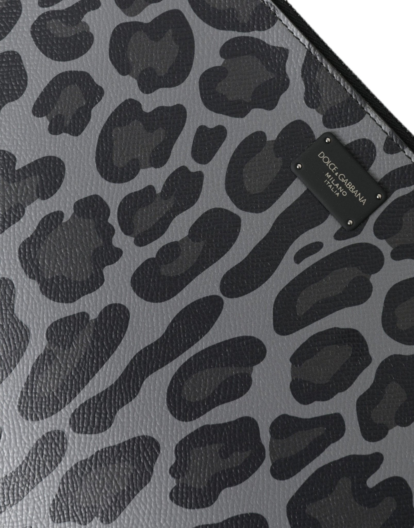 Dolce & Gabbana Multicolor Leopard Jacquard Logo Plaque Document Briefcase Bag – par Dolce & Gabbana | Disponible sur Sandy Store ByNet