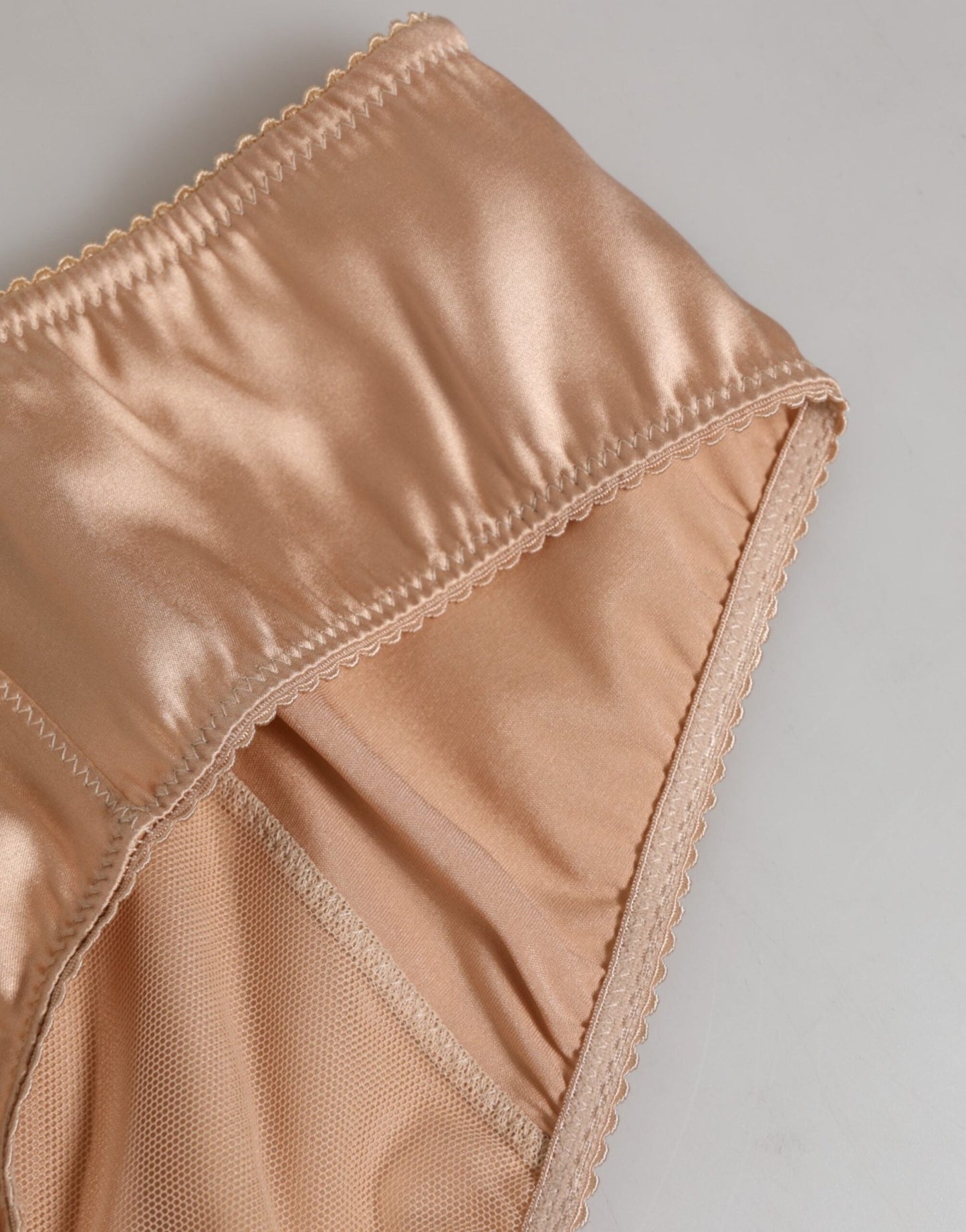 Dolce & Gabbana Nude Beige Silk Satin Stretch Bow Briefs Underwear – IT2 | S par Dolce & Gabbana | Disponible sur Sandy Store ByNet