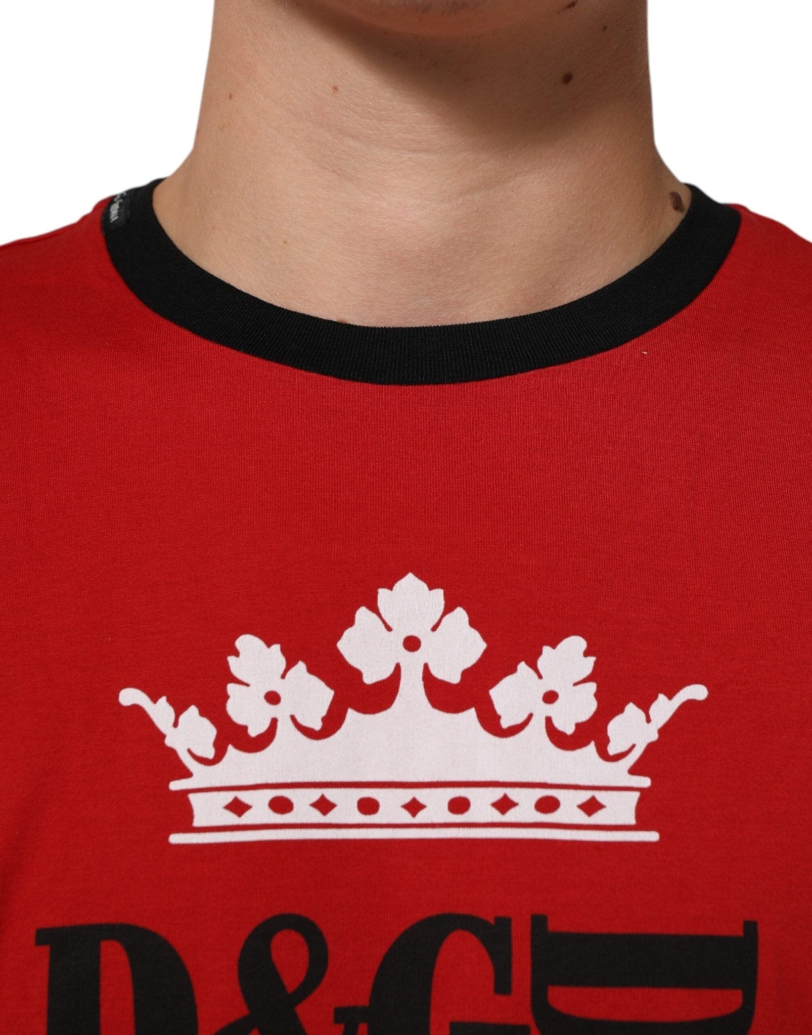 Dolce & Gabbana Red Logo Crown Cotton Short Sleeves T-shirt – IT52 | XL par Dolce & Gabbana | Disponible sur Sandy Store ByNet