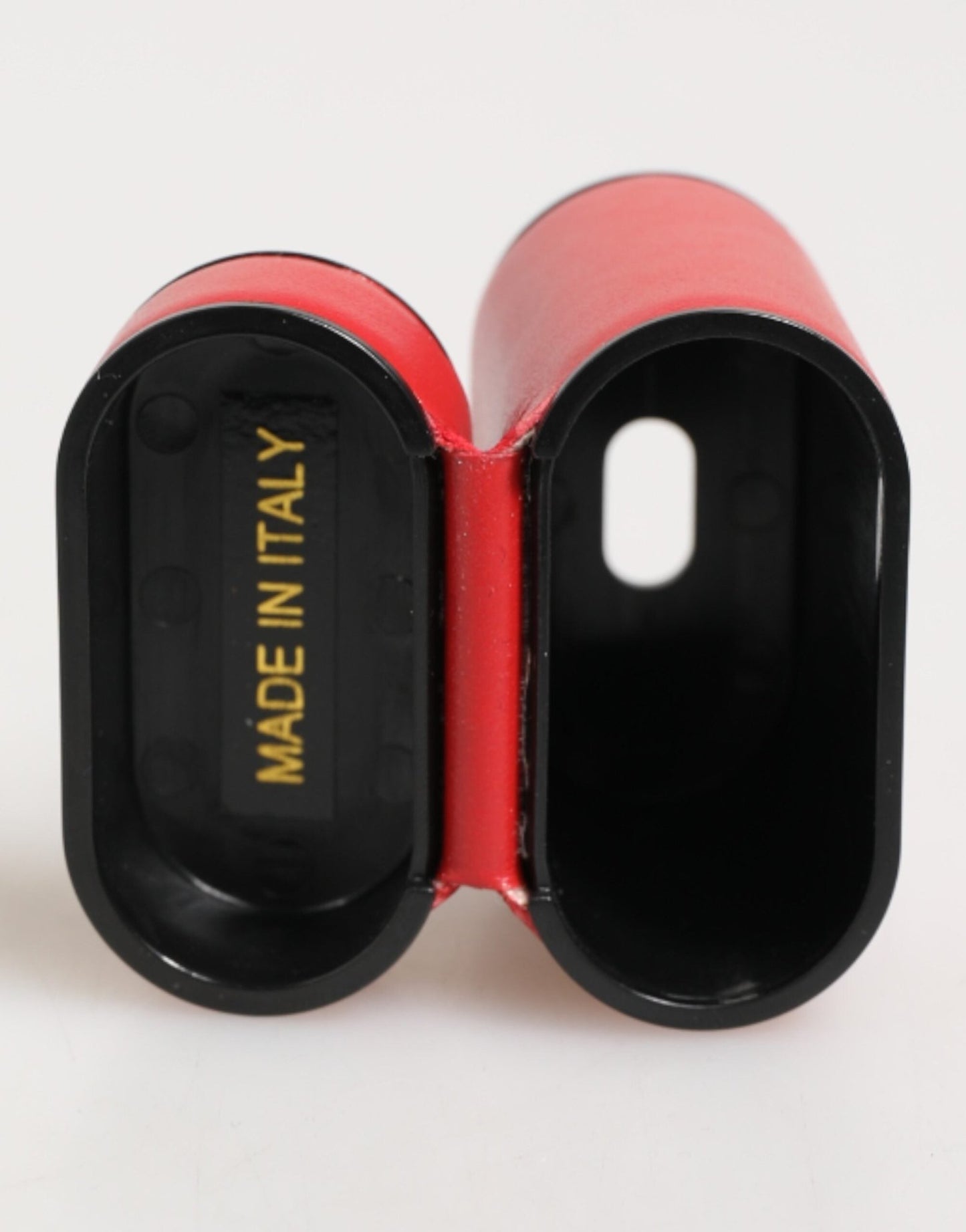 Dolce & Gabbana Red White Calfskin Leather Logo Flip Holder Airpods Case – par Dolce & Gabbana | Disponible sur Sandy Store ByNet