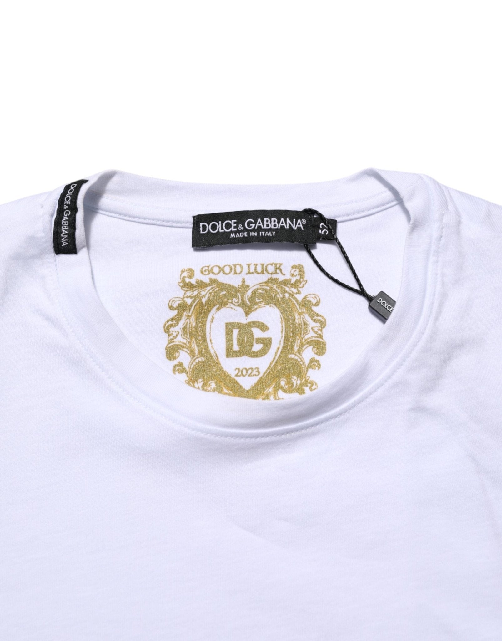Dolce & Gabbana White Cotton Goodluck 2023 Crew Neck T-shirt – IT52 | XL par Dolce & Gabbana | Disponible sur Sandy Store ByNet