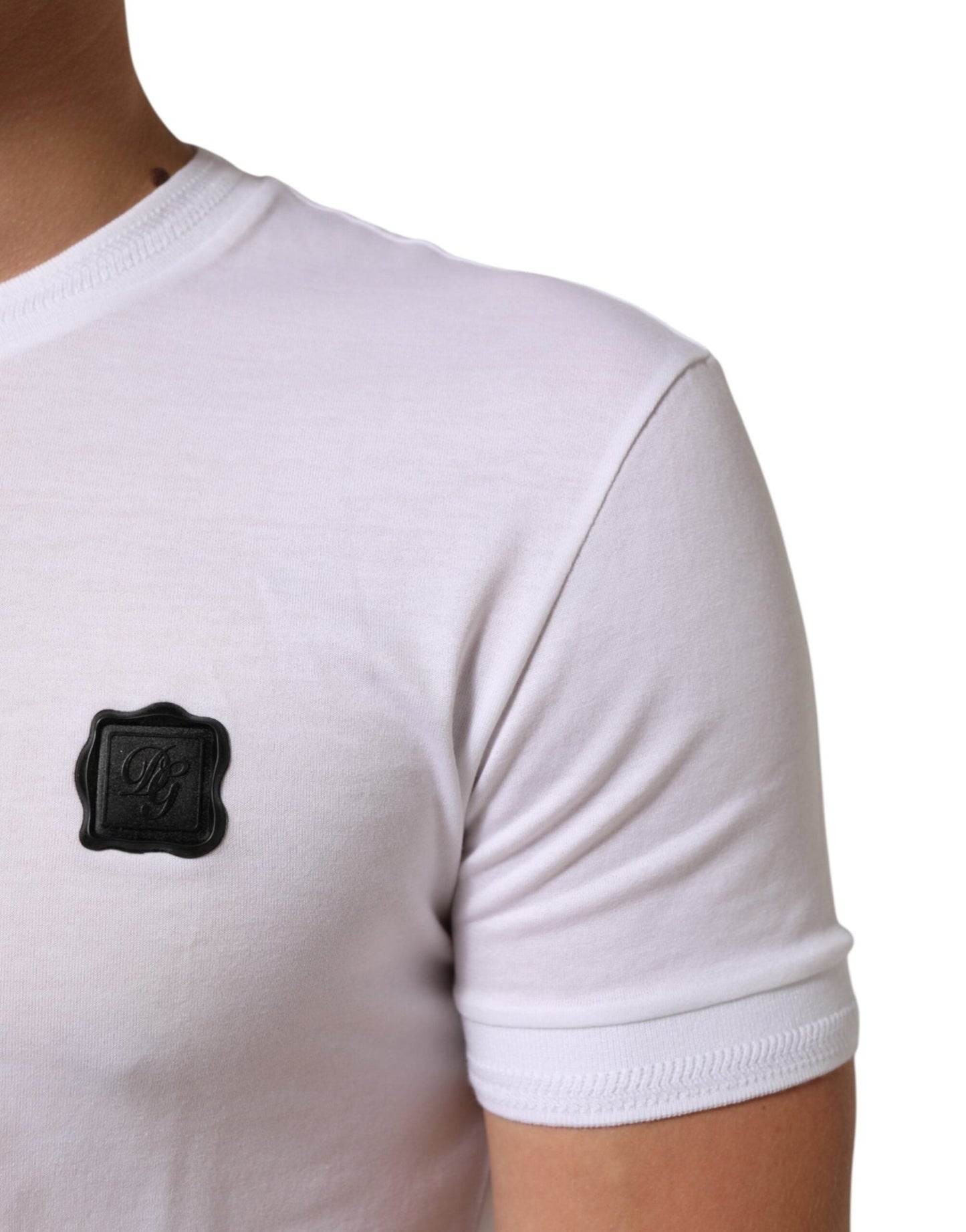 Dolce & Gabbana White Cotton Logo Patch Crew Neck T-shirt – IT44 | XS par Dolce & Gabbana | Disponible sur Sandy Store ByNet