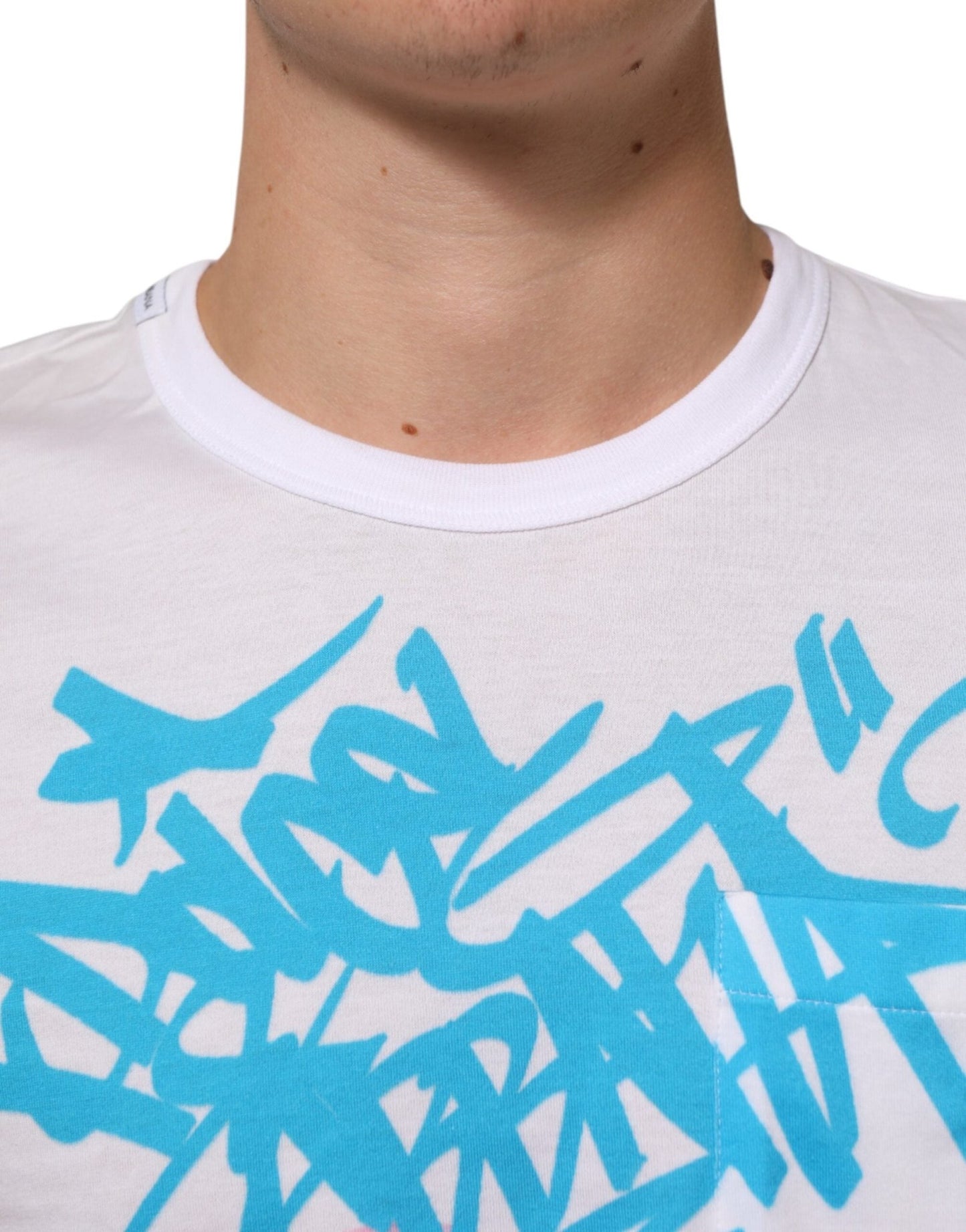 Dolce & Gabbana White Graphic Print Cotton Crew Neck T-shirt – IT48 | M par Dolce & Gabbana | Disponible sur Sandy Store ByNet