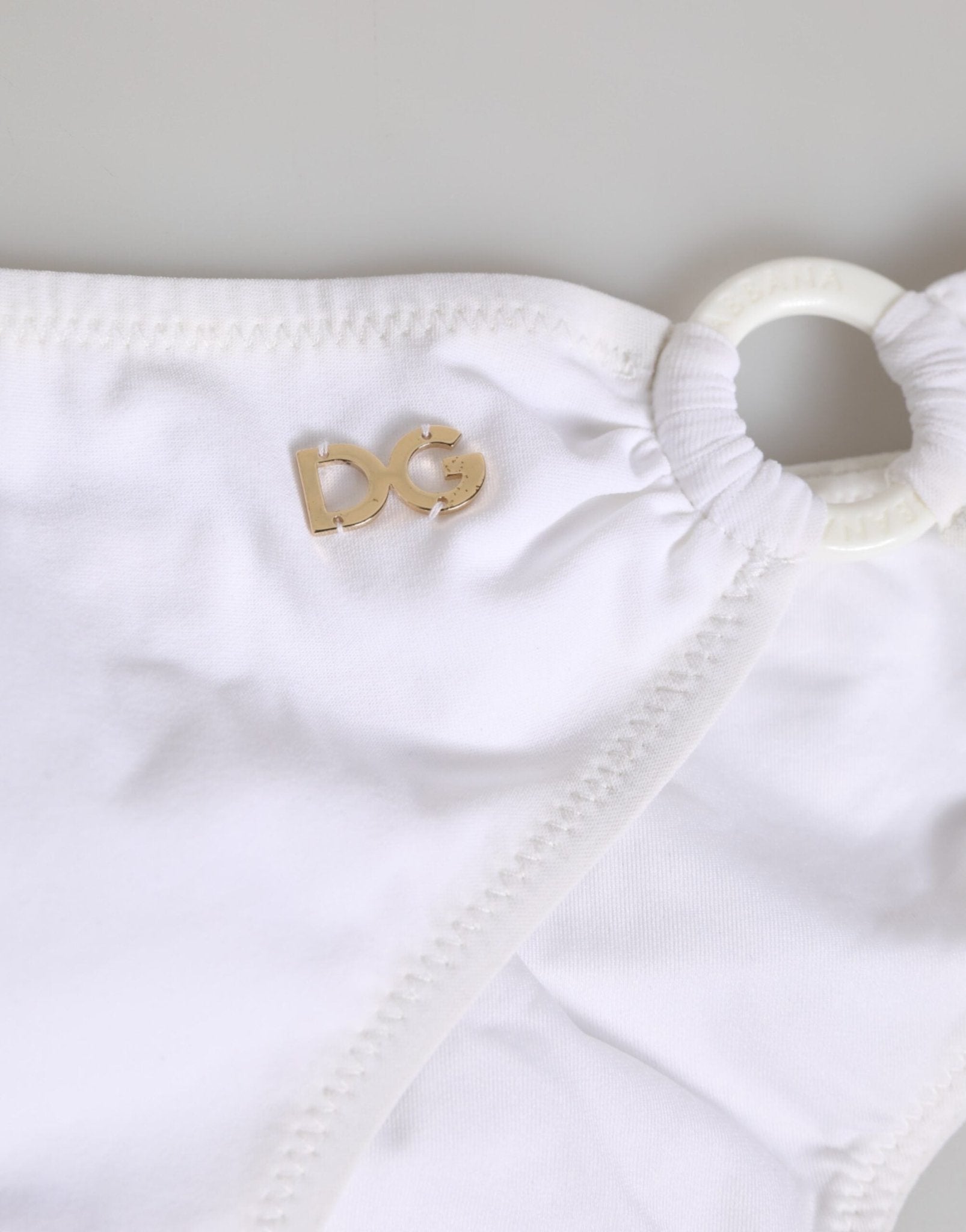 Dolce & Gabbana White Logo Swimsuit 2 Piece Top Bottom Swimwear – IT1 | XS par Dolce & Gabbana | Disponible sur Sandy Store ByNet