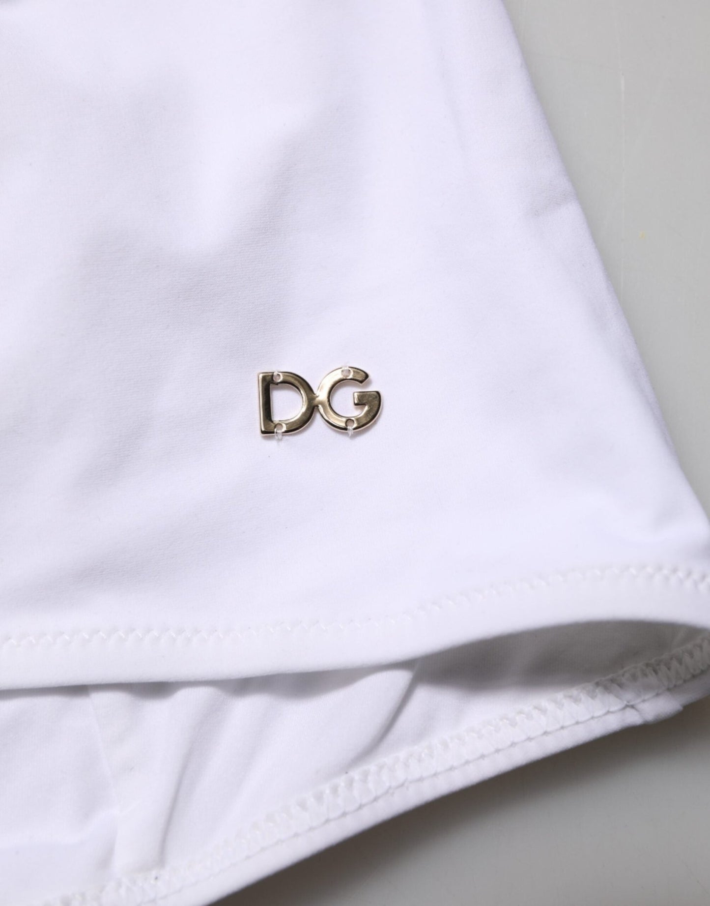 Dolce & Gabbana White Padded Balconette One Piece Swimwear – IT1 | XS par Dolce & Gabbana | Disponible sur Sandy Store ByNet