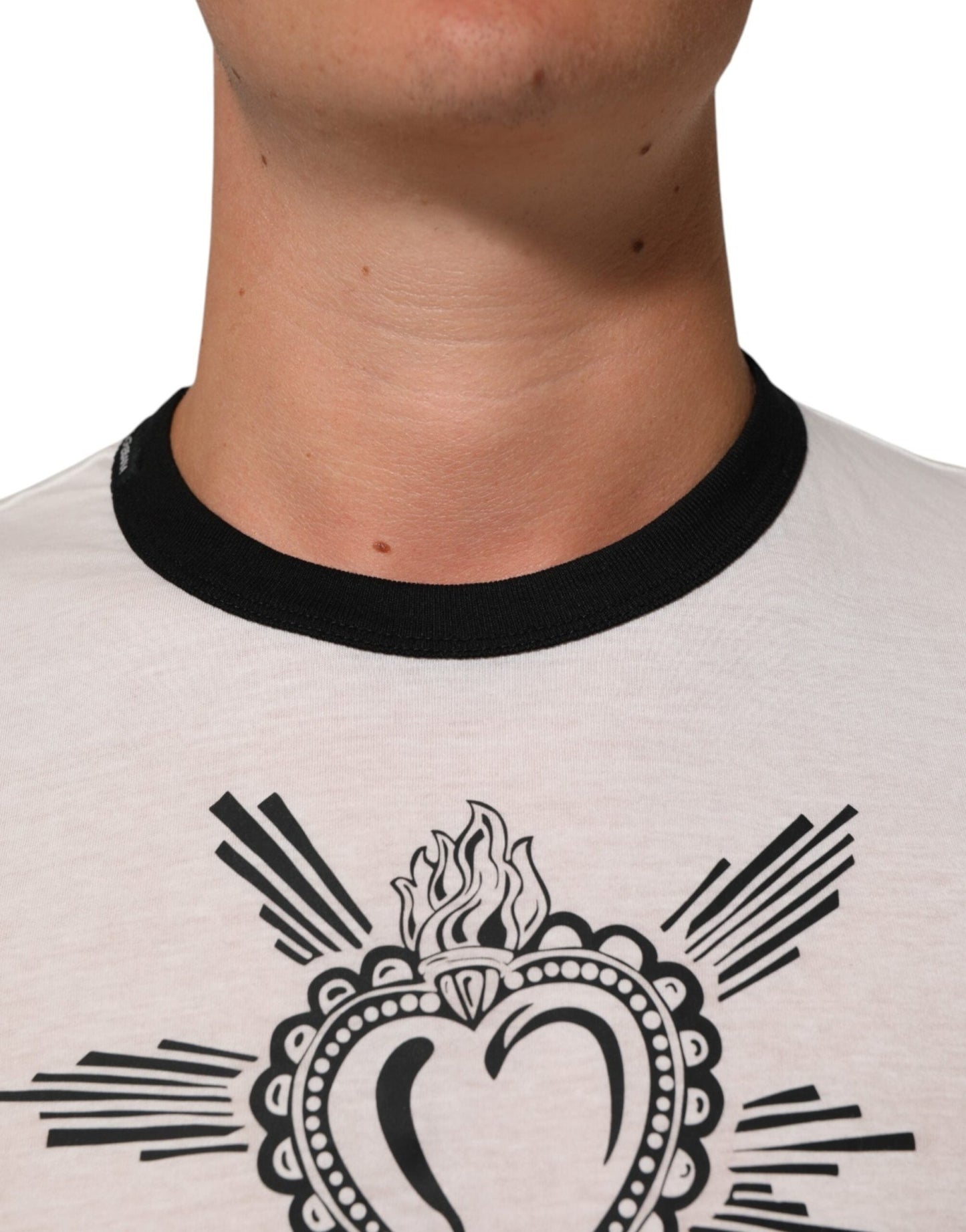 Dolce & Gabbana White Sacred Heart Cotton Crew Neck T-shirt – IT44 | XS par Dolce & Gabbana | Disponible sur Sandy Store ByNet