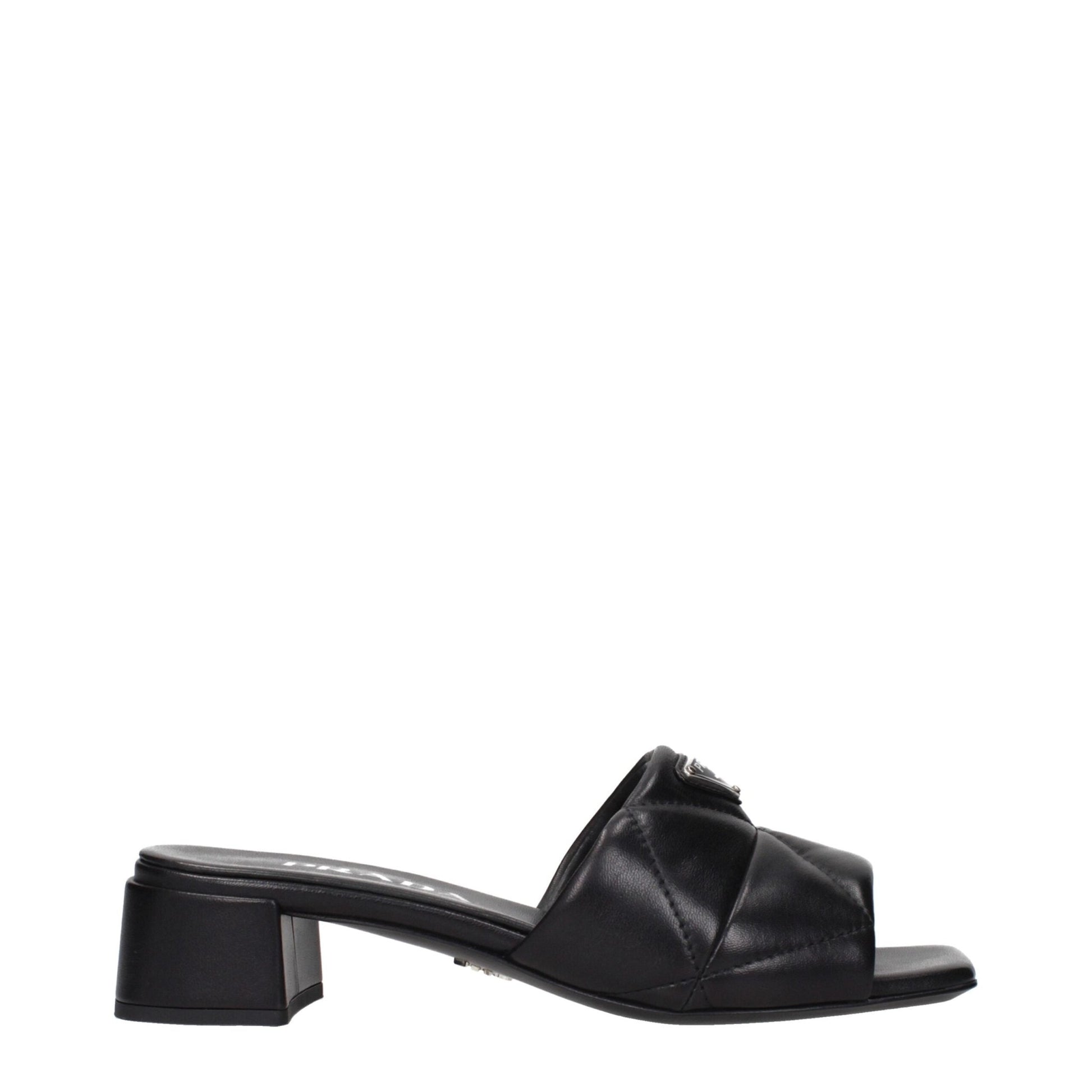 Prada Black Leather Flat Sandals – EU35.5/US5.5 par Prada | Disponible sur Sandy Store ByNet