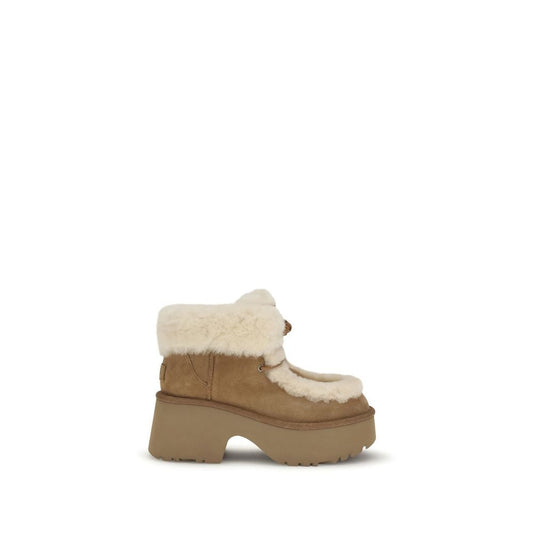 UGG Classic Esmee Ankle Boots – EU40/US10 par UGG | Disponible sur Sandy Store ByNet