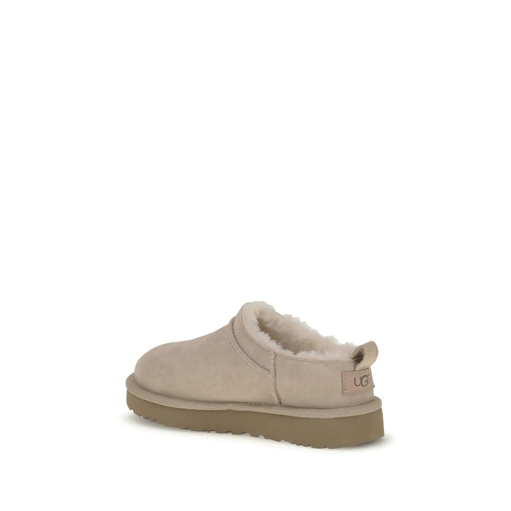 UGG Classic micro Ankle Boots – EU40/US10 par UGG | Disponible sur Sandy Store ByNet