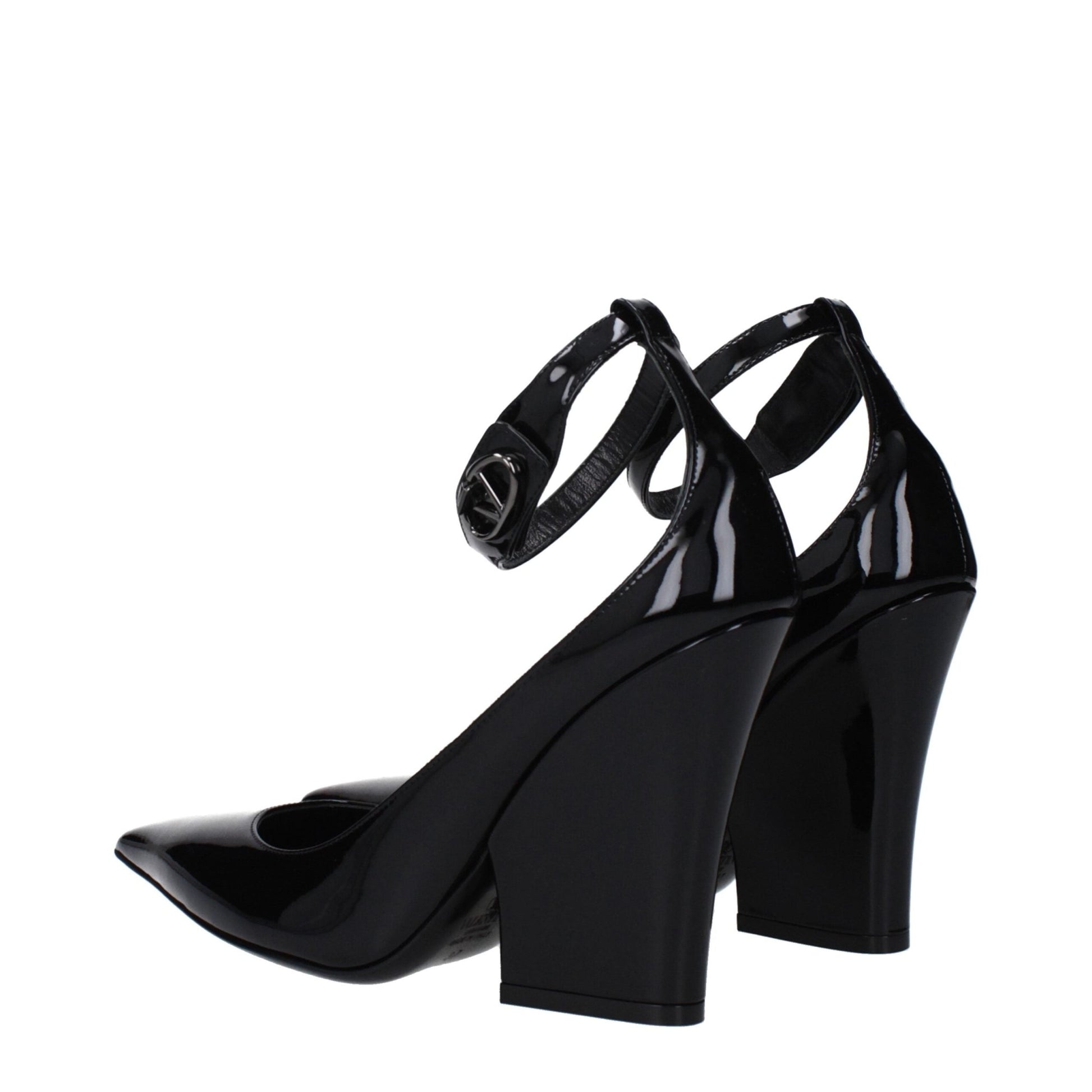 Valentino Garavani Black Leather Platforms Pumps – EU39/US9 par Valentino Garavani | Disponible sur Sandy Store ByNet